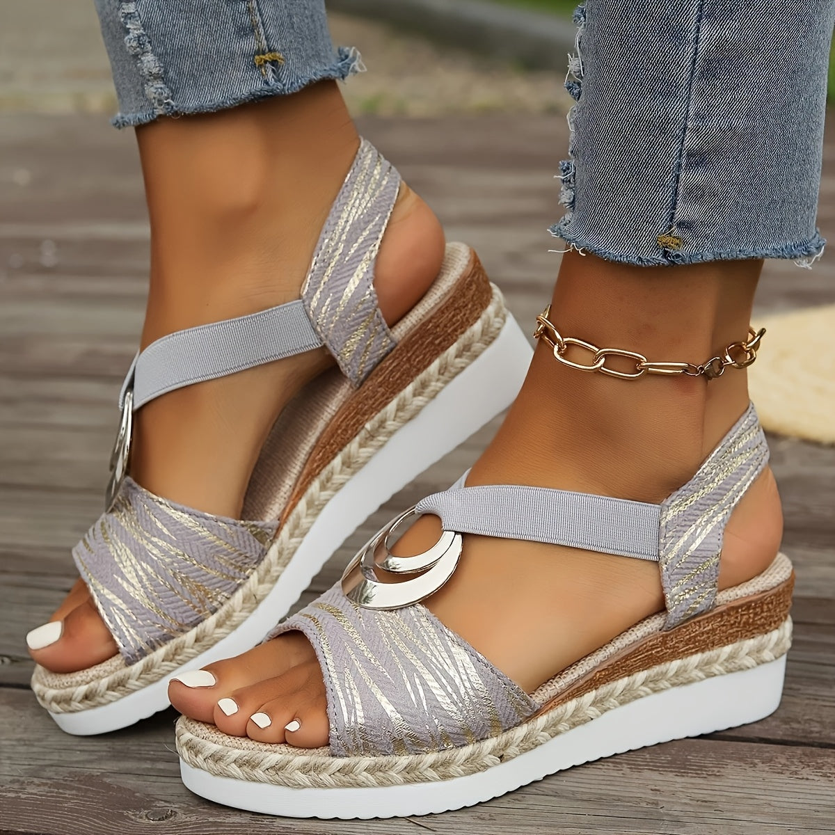 Sandales avec boucles en métal stylées à lanières du 35,5 au 42,5