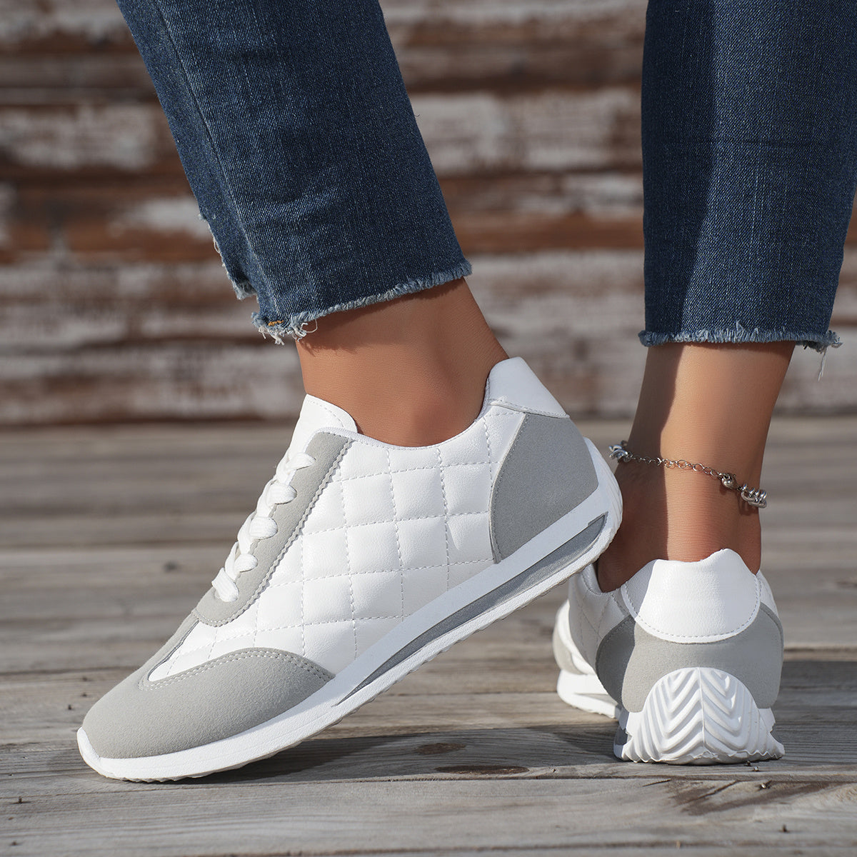 Baskets basses revêtement synthétique matelassé du 35 au 41