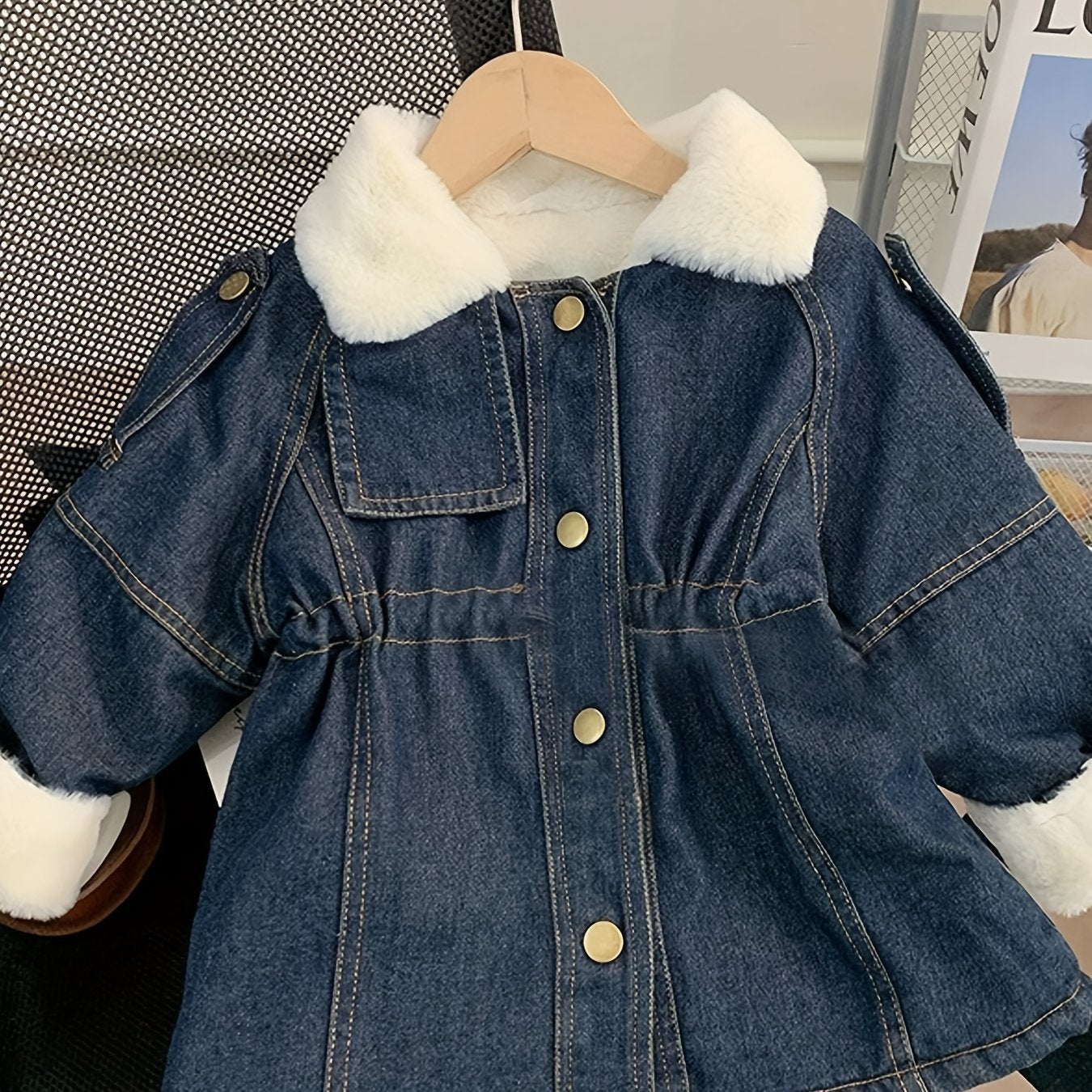 Girls' Winter Coat with Plush Faux Fur Lining - Thickened Mid-Length Casual Long Sleeve Coat for Toddlers & Kids, Solid Color Button-Up Front, Cozy Fall/Winter Outerwear, Cozy Fall Wear, Classic Buttonup Coat, Soft Texture Co MAEJORKEN
