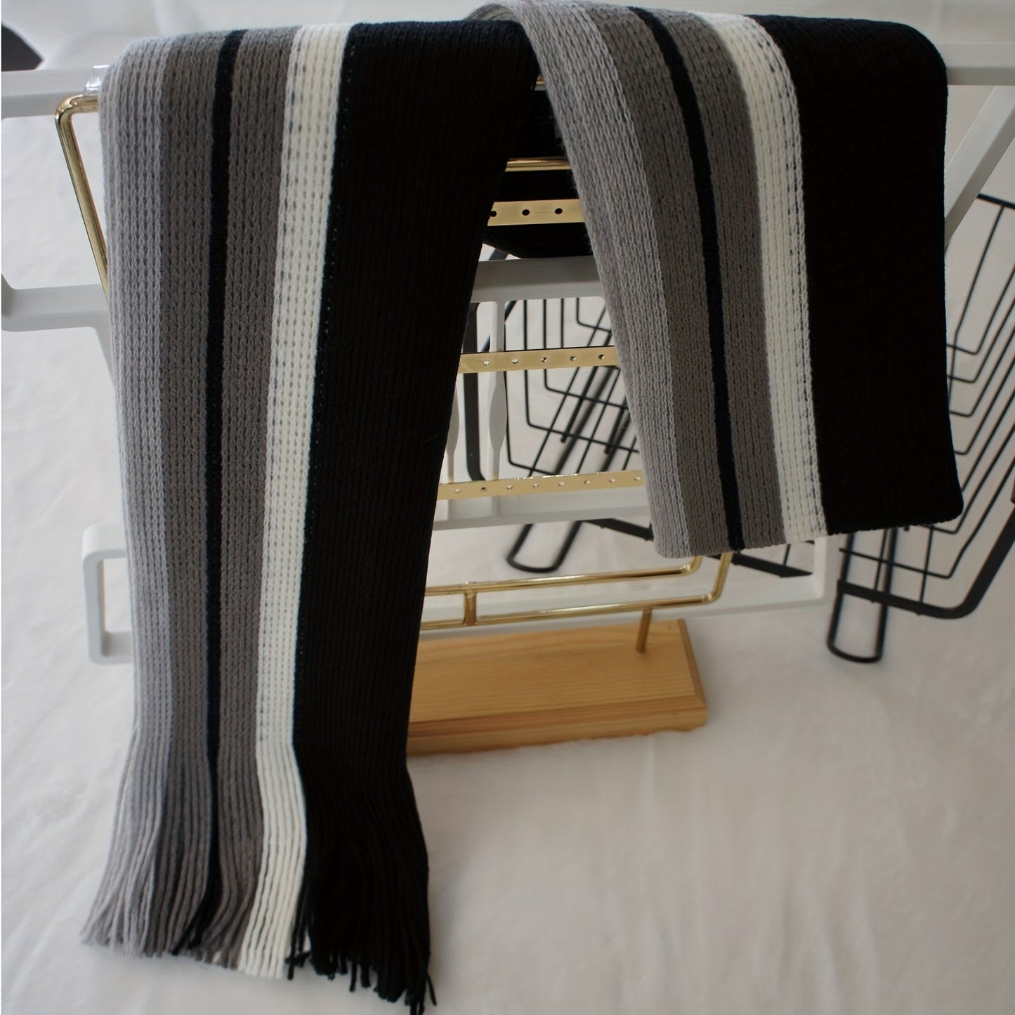 Echarpe élégante en tricot rayé - acrylique chaud MAEJORKEN