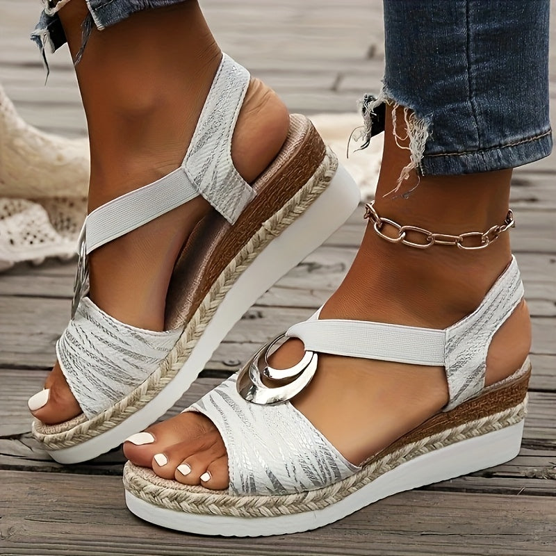 Sandales avec boucles en métal stylées à lanières du 35,5 au 42,5