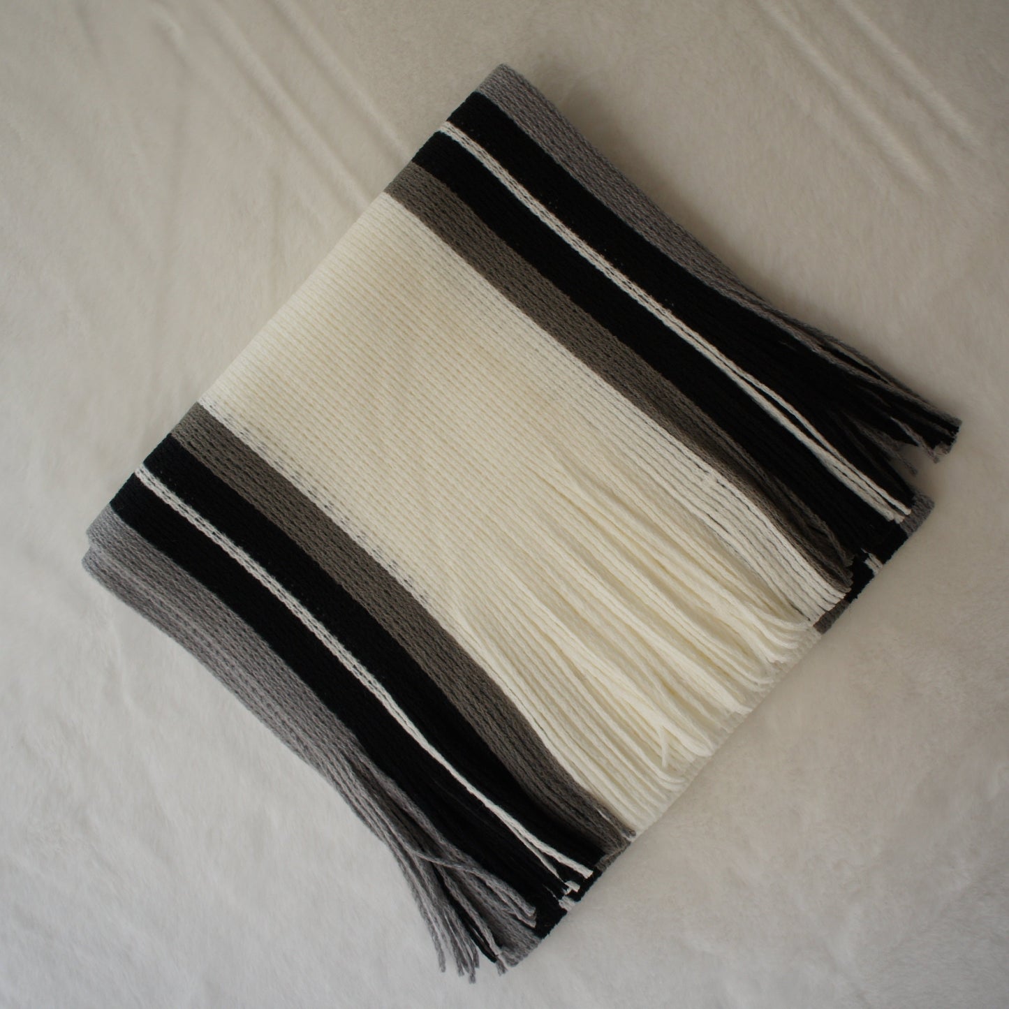 Echarpe élégante en tricot rayé - acrylique chaud MAEJORKEN