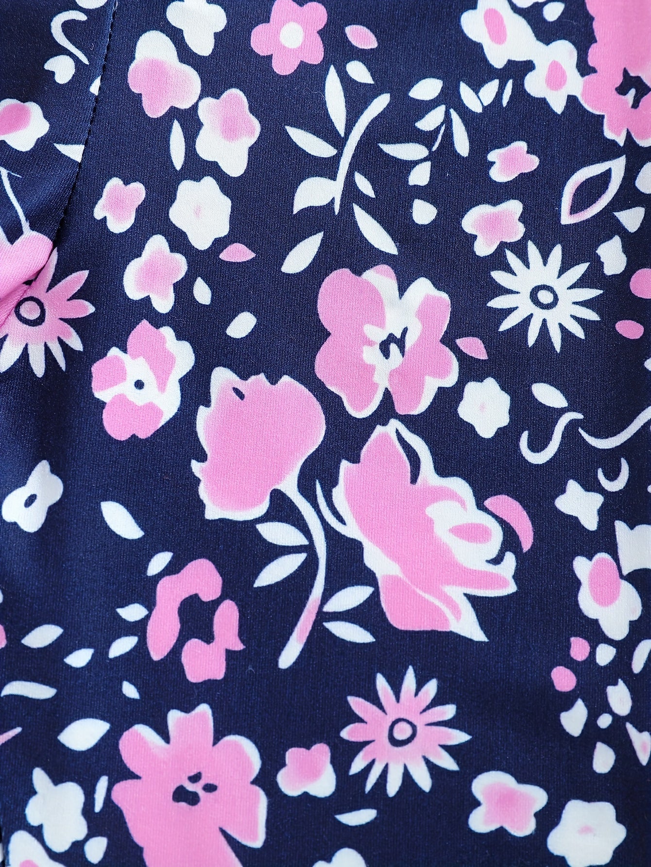 Ensemble de 2 pièces pour filles avec impression de grandes lunettes et motif de citation, t-shirt loose à épaules dénudées avec design asymétrique + leggins courts à imprimé floral du 4 au 8 ans