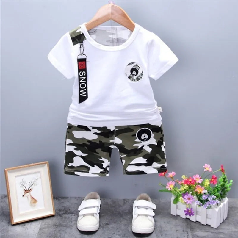 Ensemble t-shirt et short du 9 mois 4 ans