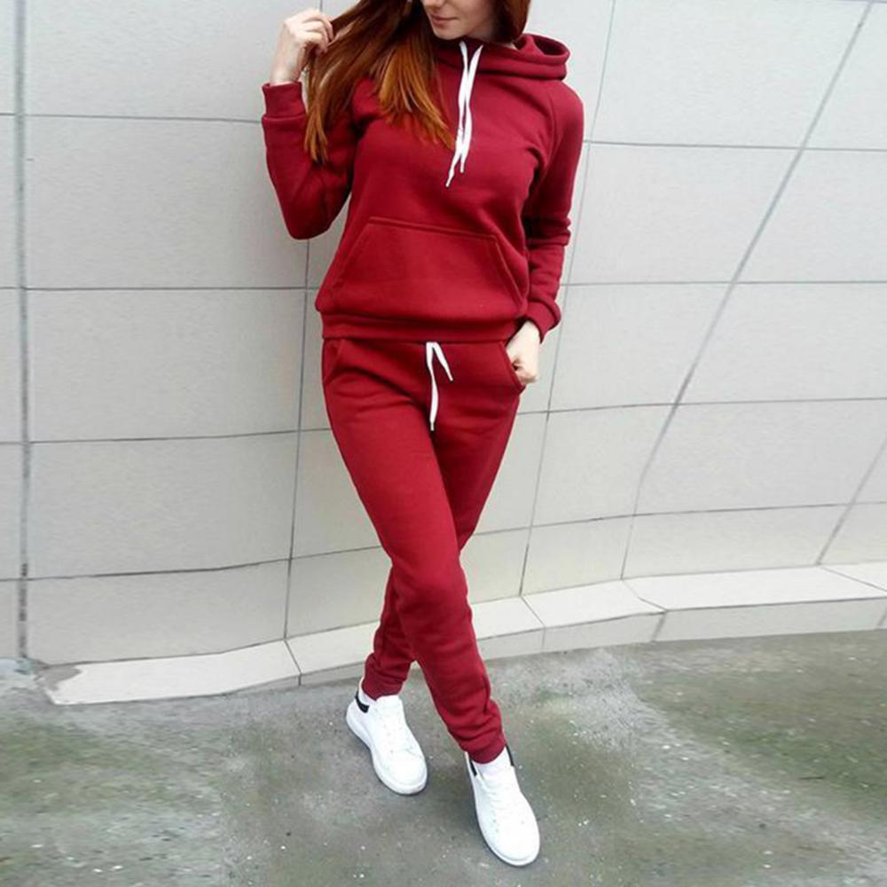 Survêtement deux pièces sweats à capuche + pantalons MAEJORKEN