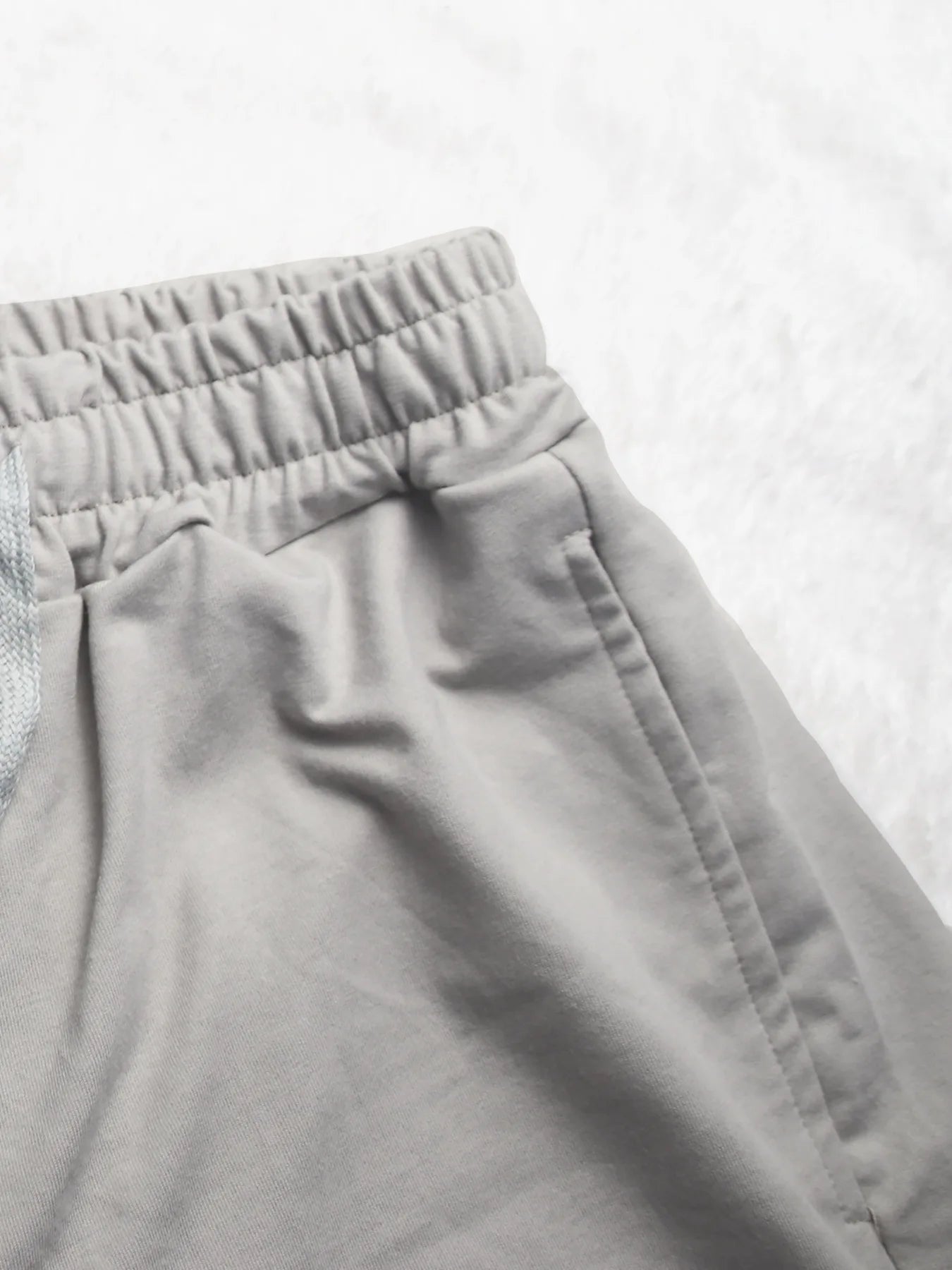 Short taille élastique avec cordon de proximité du S au 2XL MAEJORKEN