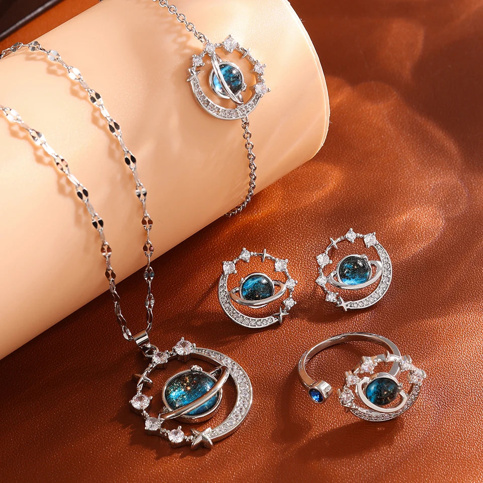Collier de la série Star Series en acier au titane pour femme, pendentif planète lune et astronome, colliers de la présidence, cadeaux de bijoux, document doré, luxe abordable MAEJORKEN