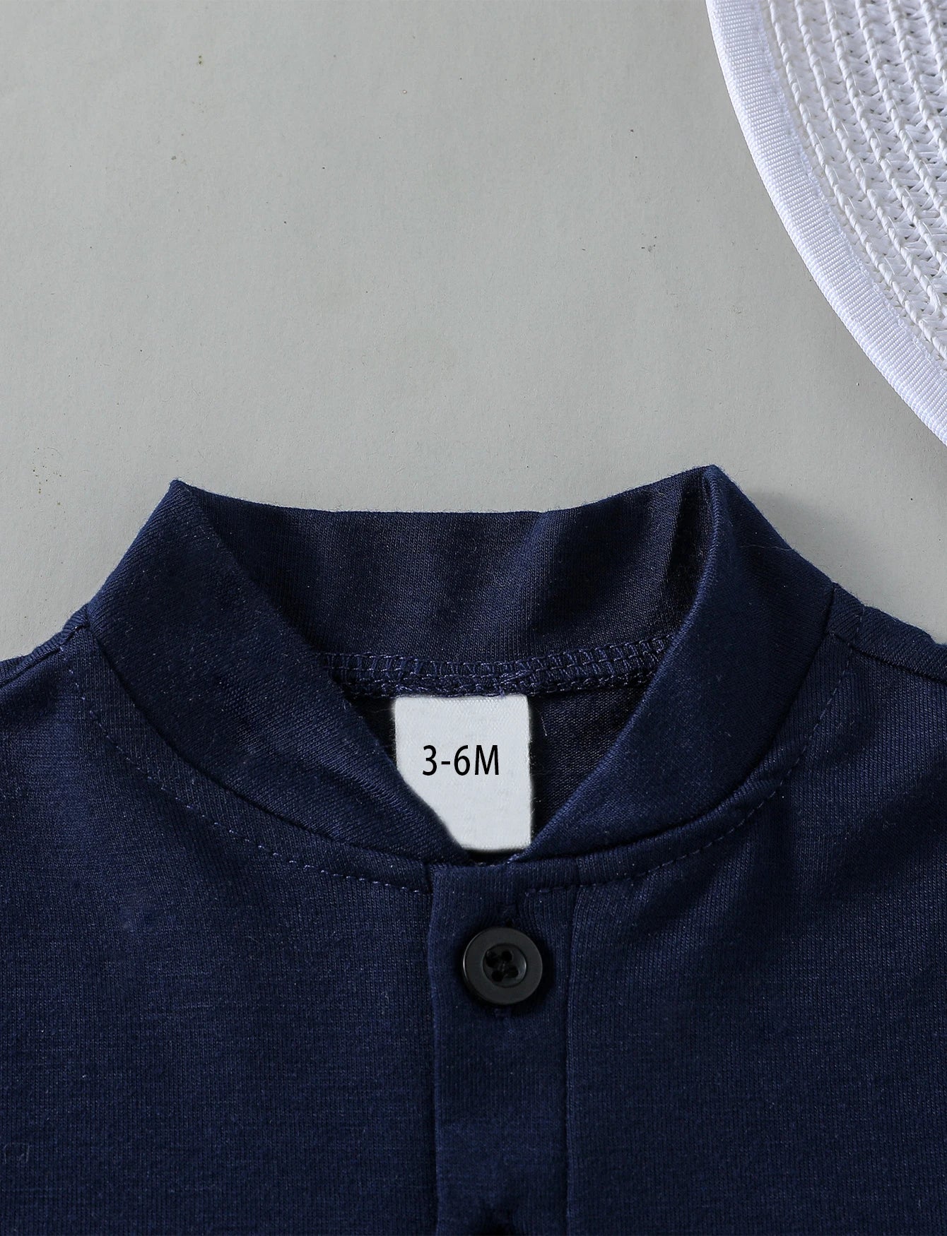 Ensemble deux pièces t-Shirt de couleur unie et short du 3 mois au 3 ans