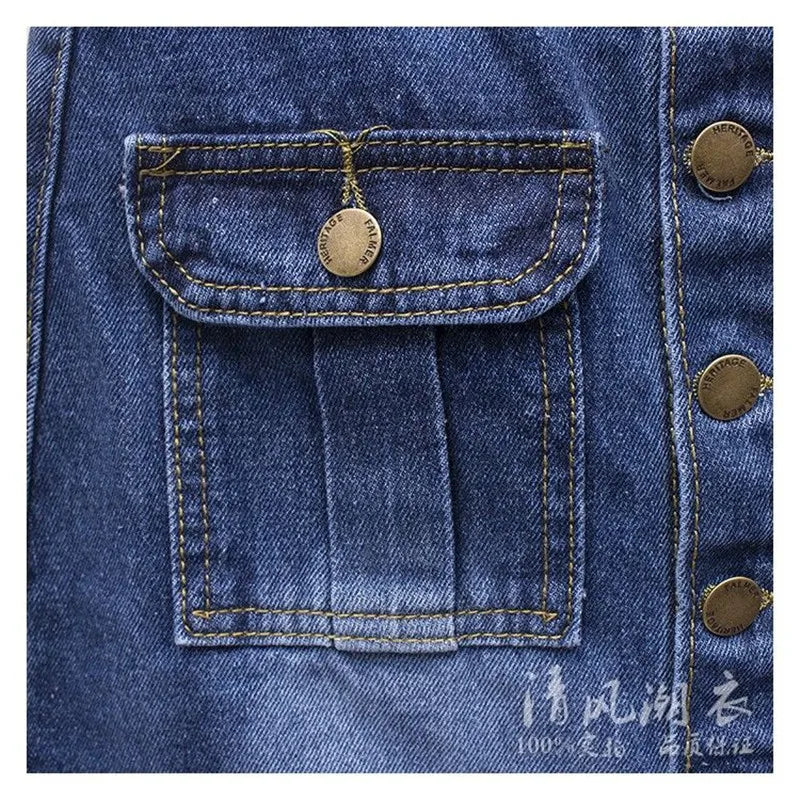 Jupe fourreau en denim fendue sur le devant