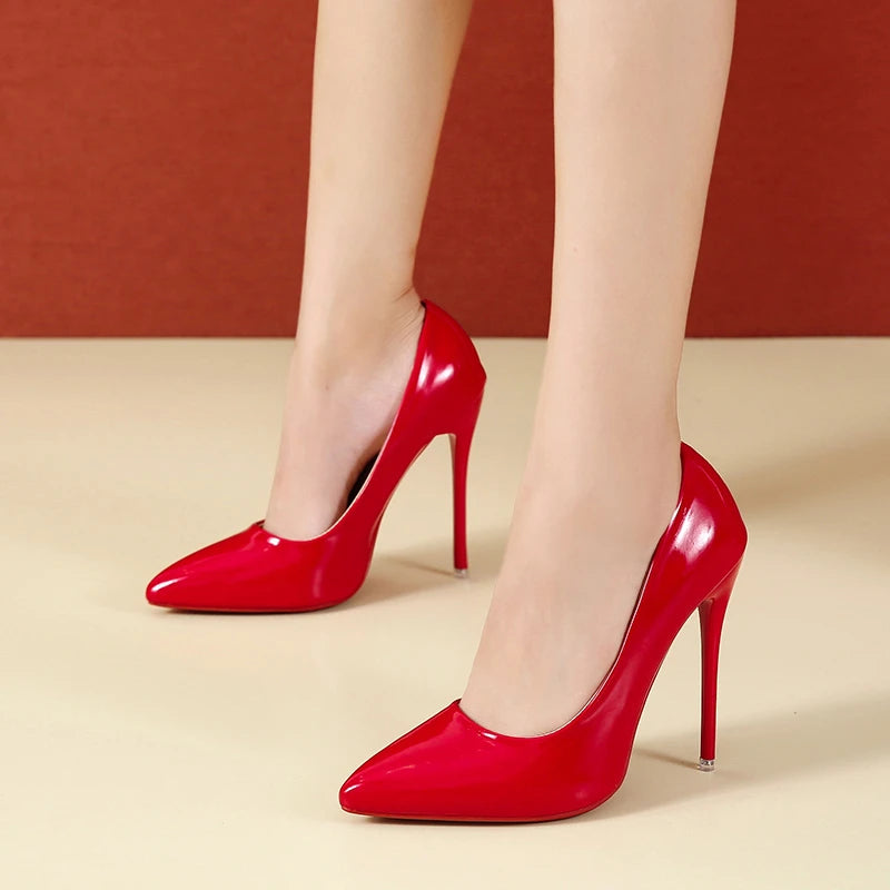Chaussures à talons hauts cuir verni coloré