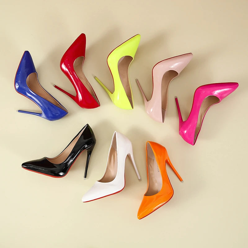 Chaussures à talons hauts cuir verni coloré