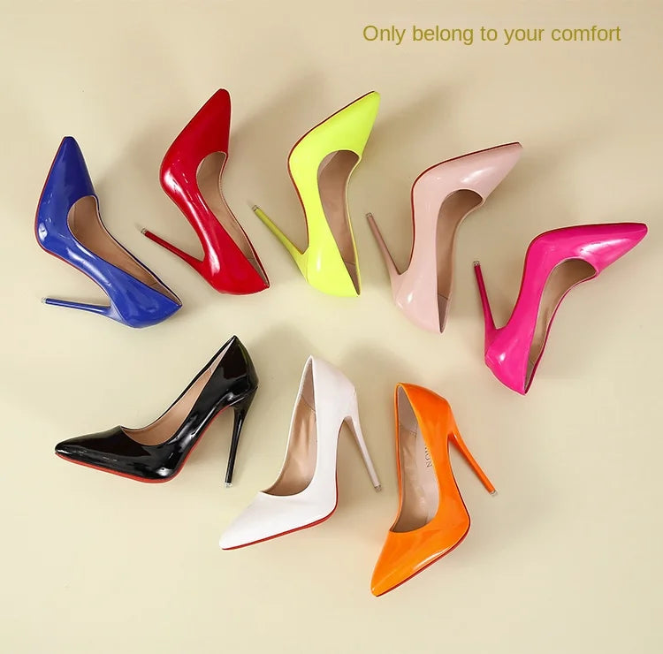 Chaussures à talons hauts cuir verni coloré