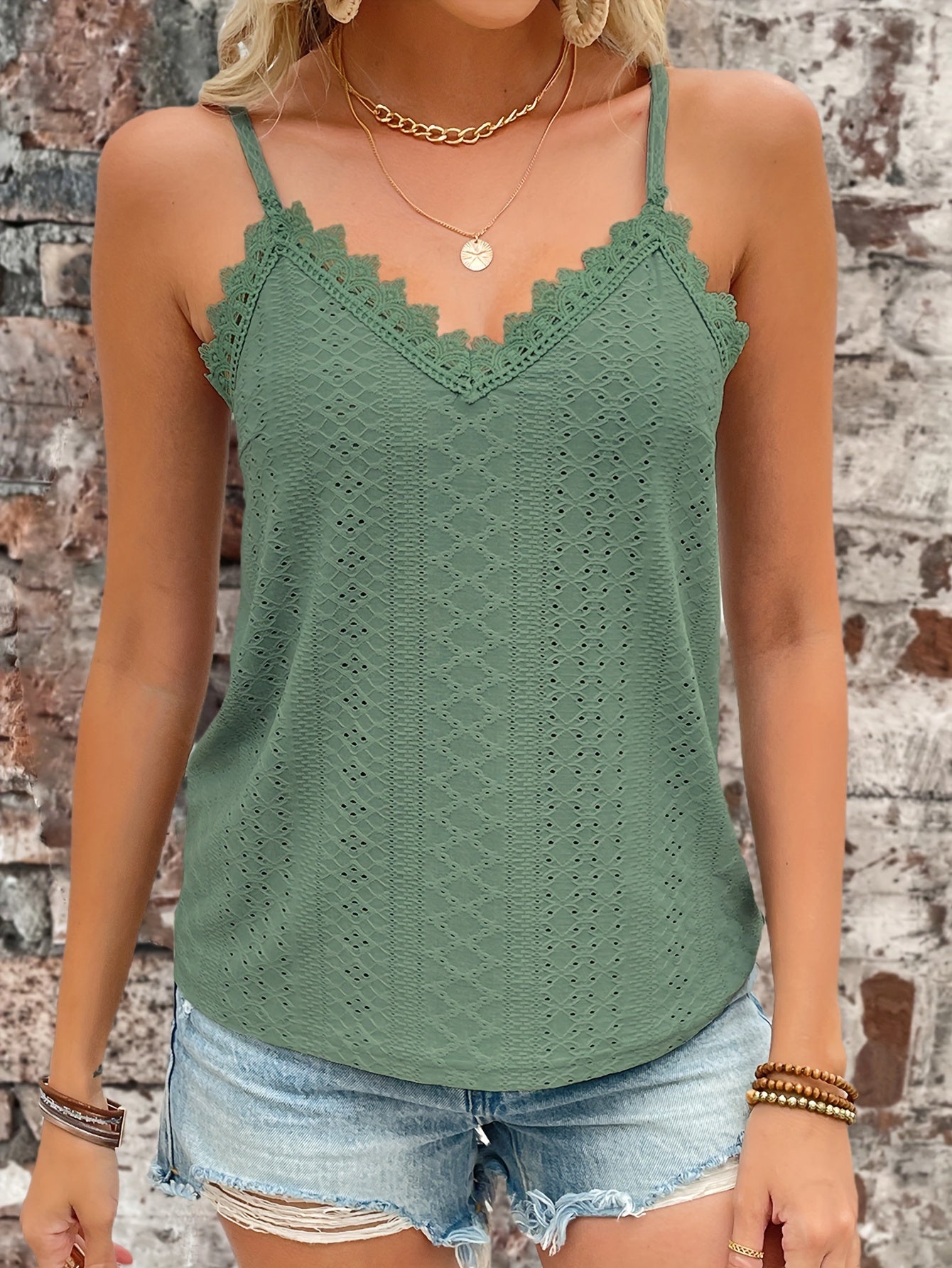 Haut en dentelle contrastée à œillets du S au 2XL