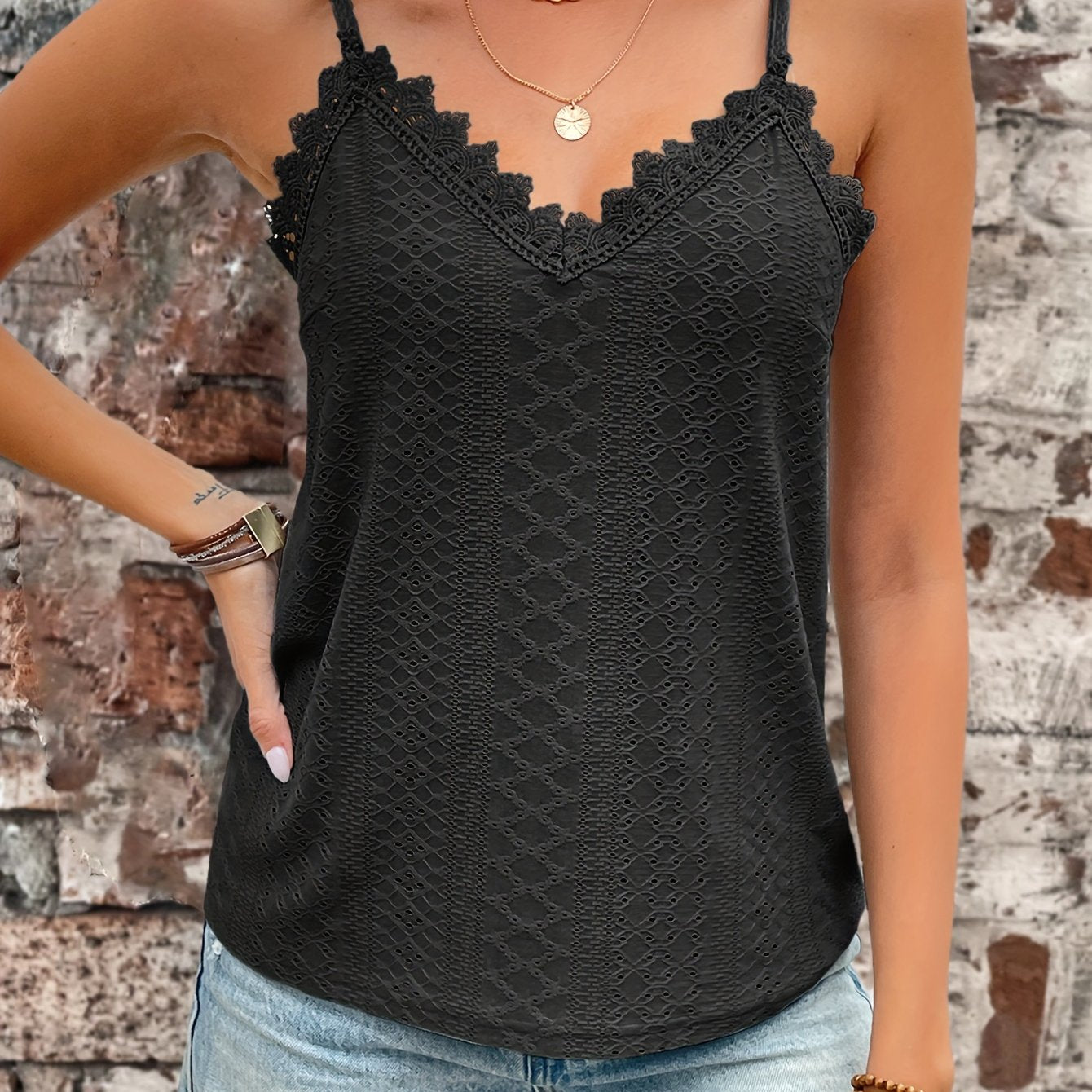Haut en dentelle contrastée à œillets du S au 2XL