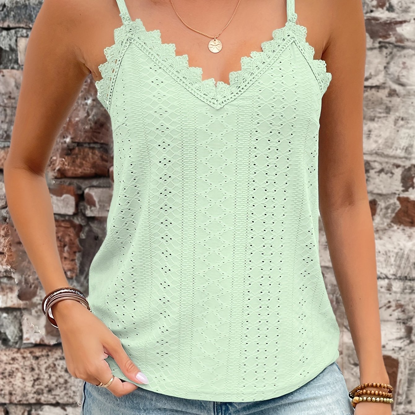 Haut en dentelle contrastée à œillets du S au 2XL
