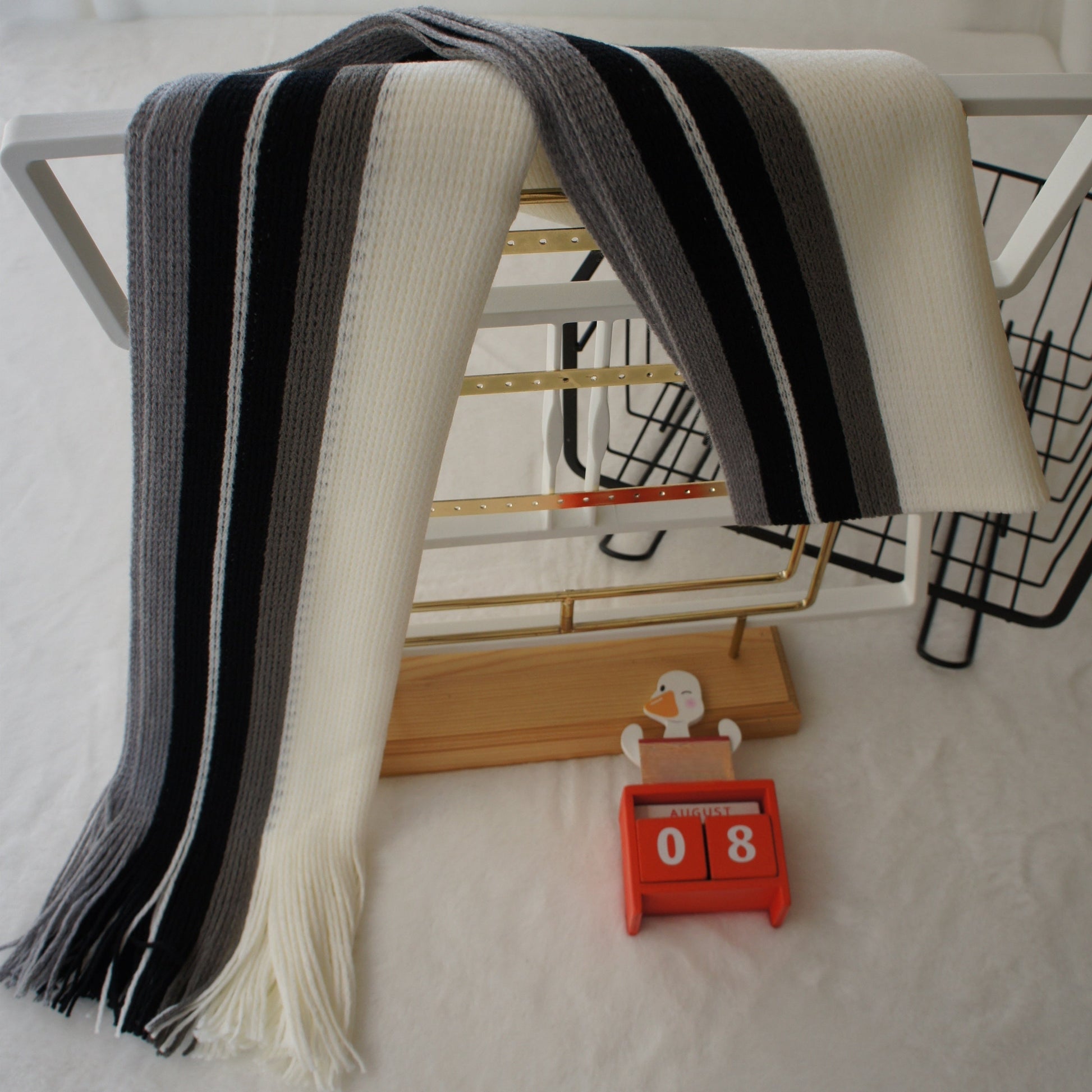 Echarpe élégante en tricot rayé - acrylique chaud MAEJORKEN