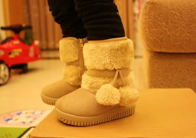 Bottes de neige pour filles, confortables, épaisses et chaudes, pour enfants, boule épaisse, mignonnes, chaussures de princesse, automne, 2023 MAEJORKEN