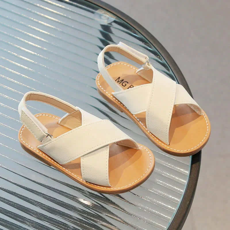 Chaussures coréennes polyvalentes pour enfants, sandales simples pour enfants, chaussures de plage à bout ouvert pour garçons et filles, document solide, mode d'été 2024 MAEJORKEN