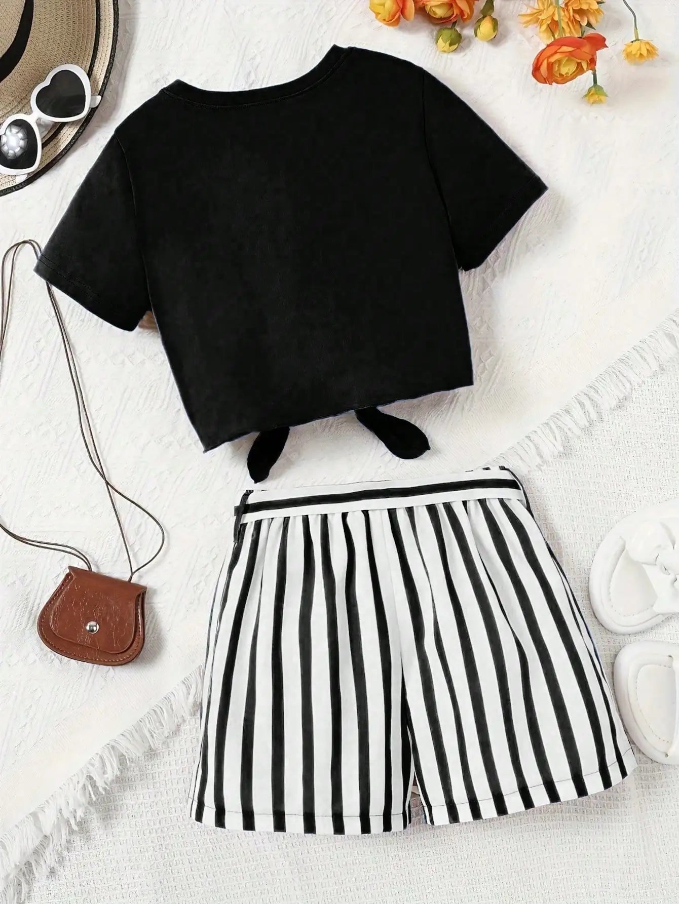 Ensemble 2 pièces décontracté pour femme : T-shirt à manches courtes imprimé cœur et short imprimé rayé, avec ceinture rayée assortie (vêtements pour enfants) MAEJORKEN