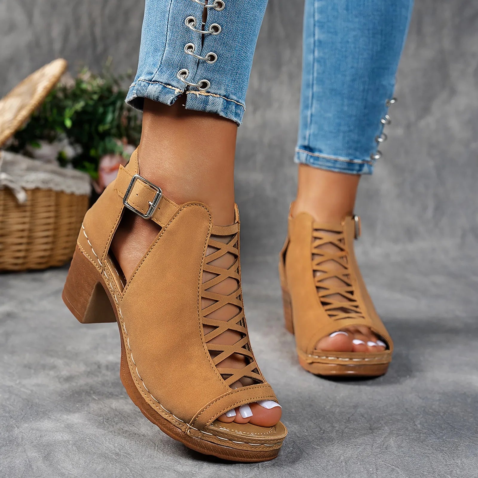 Sandales d'été élégantes pour femmes, talons épais compensés, talons hauts épais, bout ouvert, croix creuse, chaussures polyvalentes de mariage MAEJORKEN