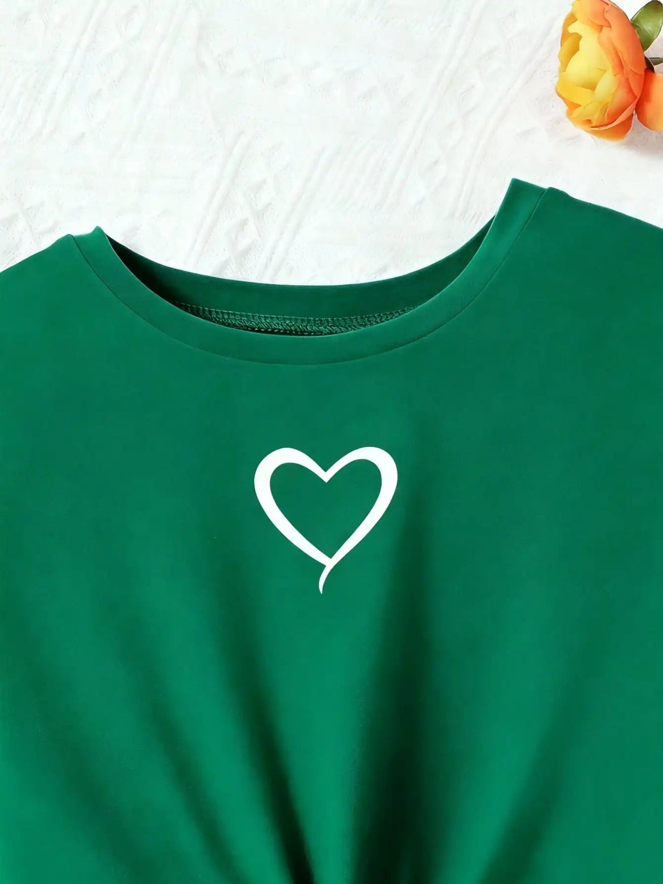 Ensemble 2 pièces décontracté pour femme : T-shirt à manches courtes imprimé cœur et short imprimé rayé, avec ceinture rayée assortie (vêtements pour enfants) MAEJORKEN