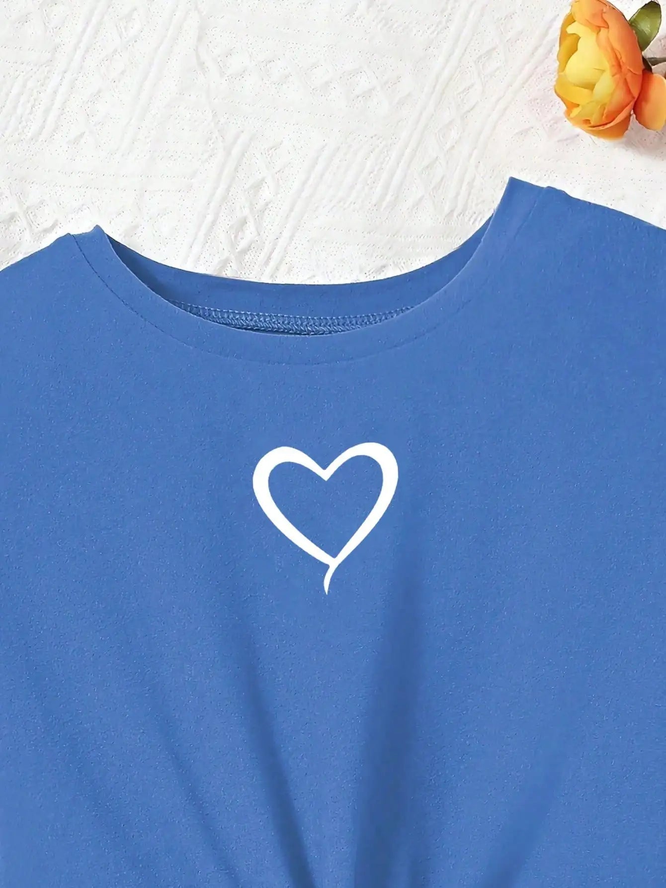 Ensemble 2 pièces décontracté pour femme : T-shirt à manches courtes imprimé cœur et short imprimé rayé, avec ceinture rayée assortie (vêtements pour enfants) MAEJORKEN