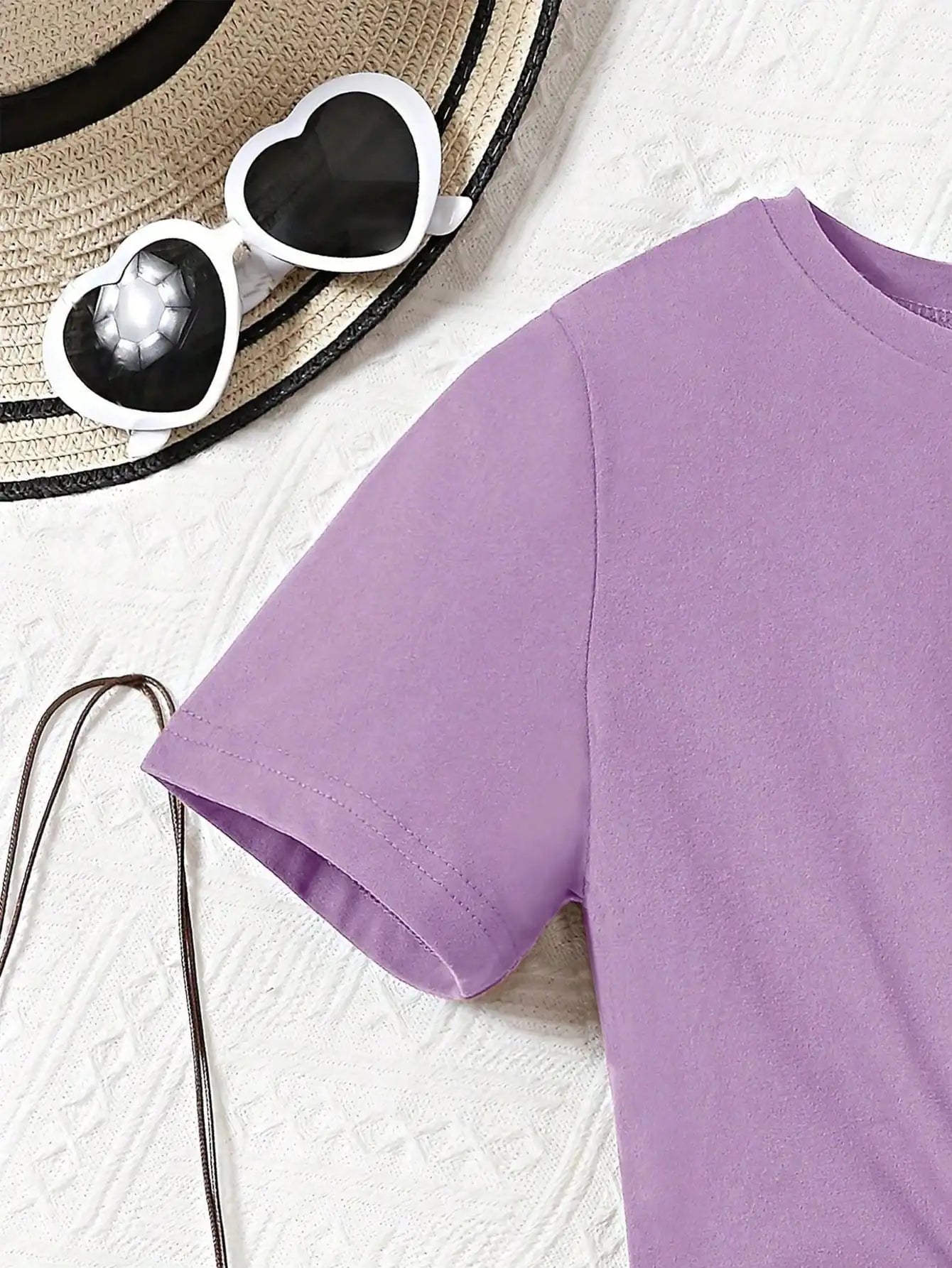 Ensemble 2 pièces décontracté pour femme : T-shirt à manches courtes imprimé cœur et short imprimé rayé, avec ceinture rayée assortie (vêtements pour enfants) MAEJORKEN