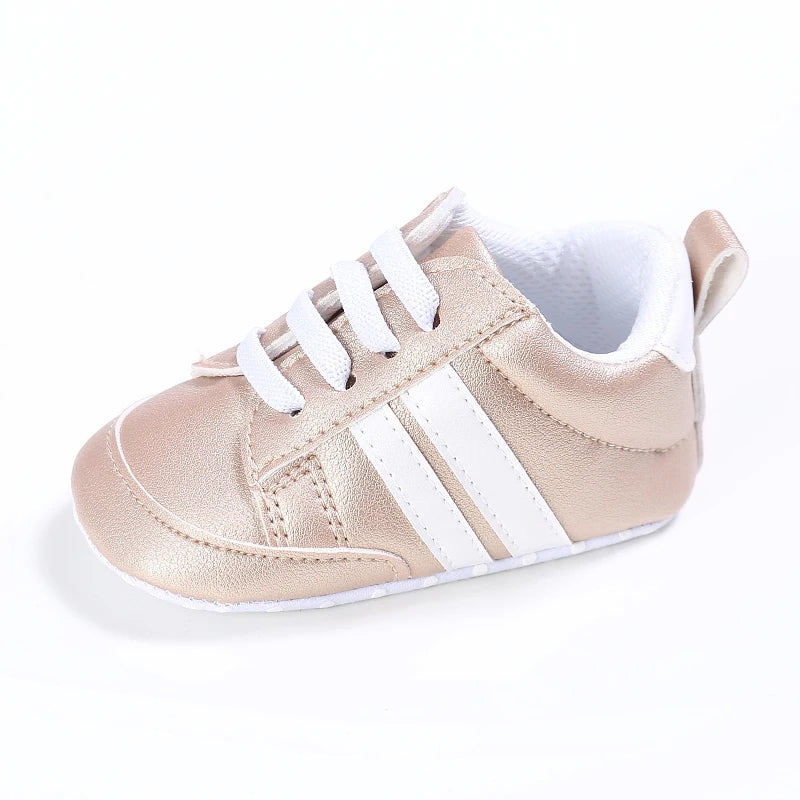 Enfant en bas âge bébé fille chaussures 0 à 3 6 9 12 18 24 mois décontracté mignon or blanc bébé garçon chaussures premiers marcheurs doux berceau chaussures Infantil MAEJORKEN