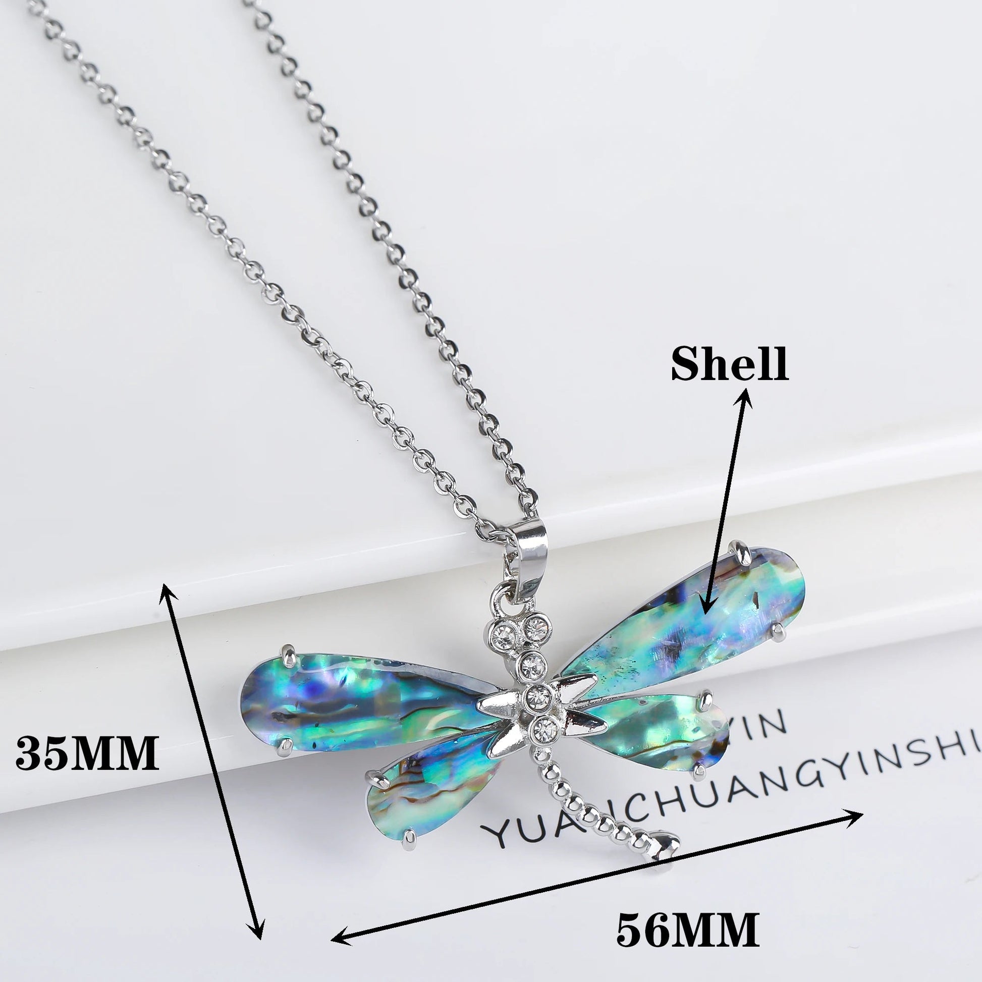 Collier pendentif en coquillage naturel pour femme, insecte, papillon, libellule, bijoux vintage personnalisés, cadeau de fête créatif, nouveau MAEJORKEN