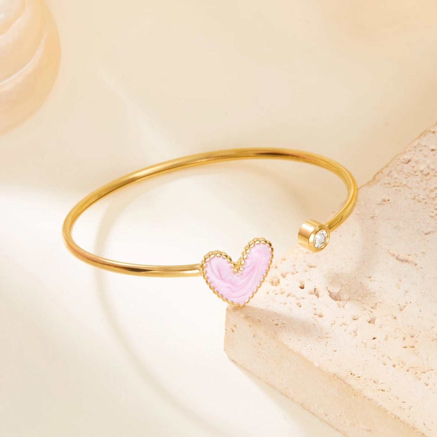 Bracelet ouvert en forme de cœur d'amour en acier inoxydable pour femmes, plaqué or, cristal Zircon, exquis, ouvert, bijoux imperméables MAEJORKEN