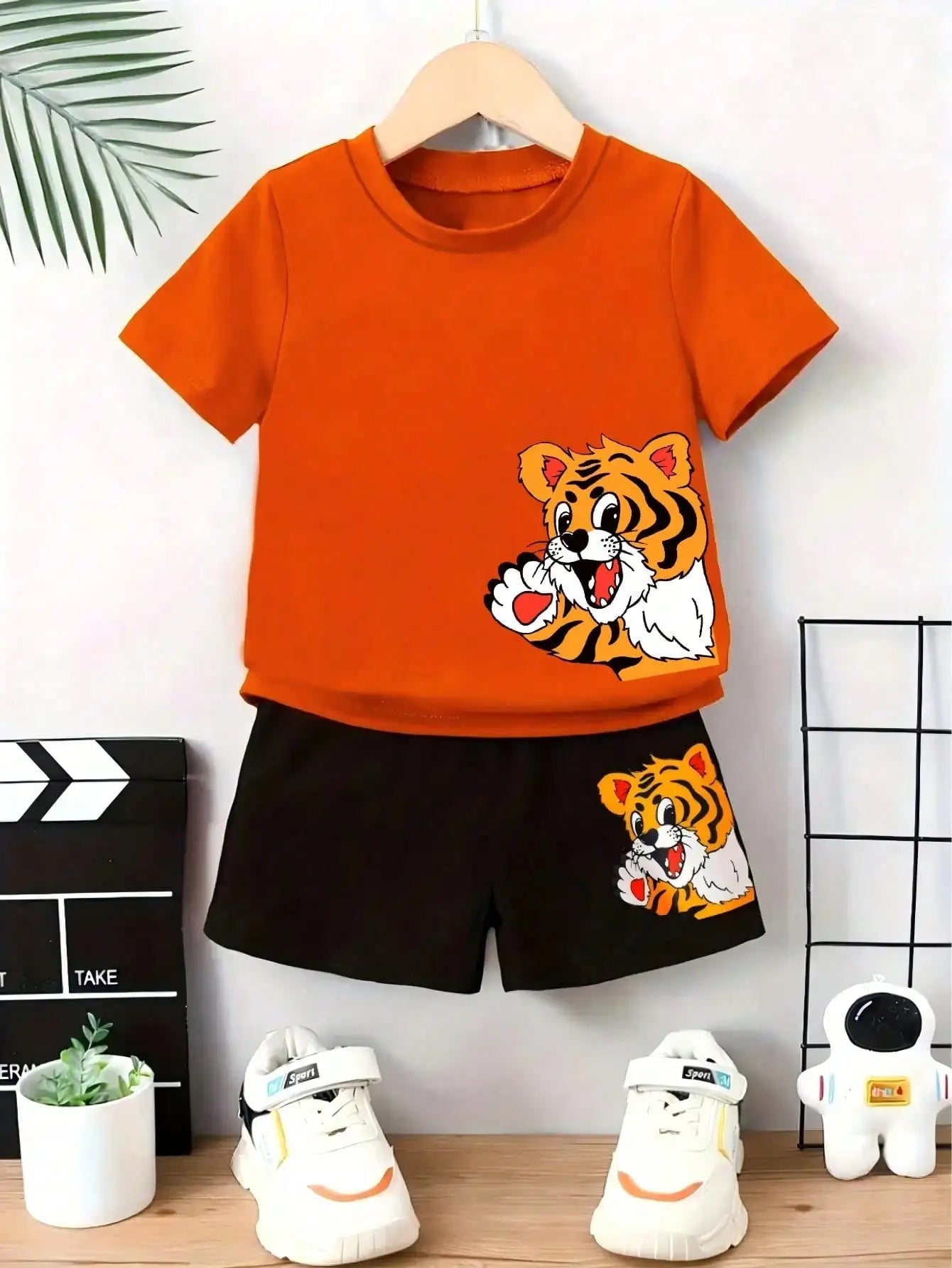 Ensemble de vêtements d'été pour enfants, T-shirt à col rond imprimé tigre, haut + short à taille élastique imprimé tigre, couleur unie du 6 mois au 3 ans MAEJORKEN