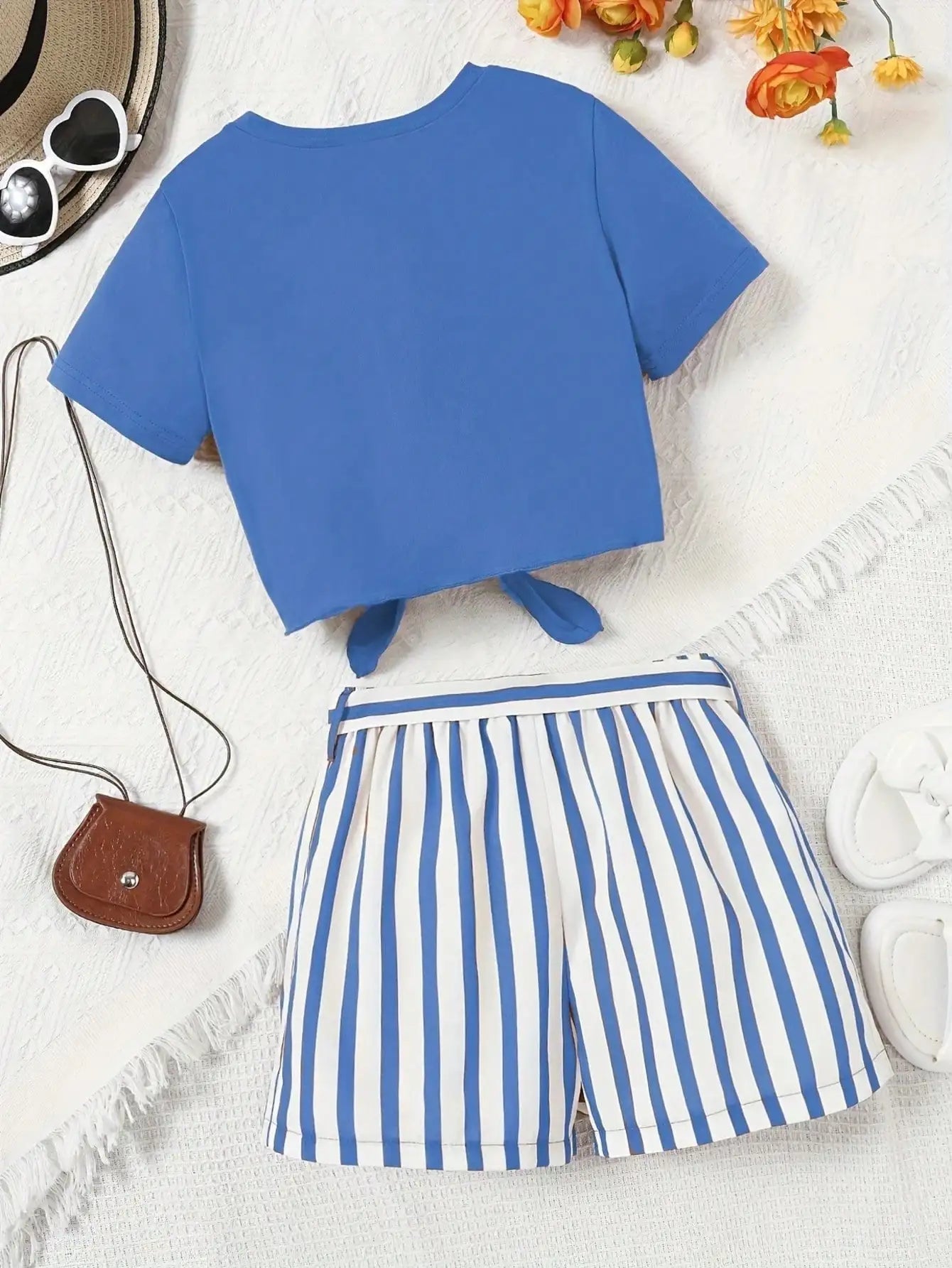 Ensemble 2 pièces décontracté pour femme : T-shirt à manches courtes imprimé cœur et short imprimé rayé, avec ceinture rayée assortie (vêtements pour enfants) MAEJORKEN