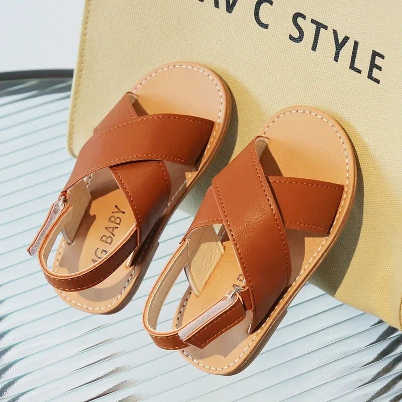 Chaussures coréennes polyvalentes pour enfants, sandales simples pour enfants, chaussures de plage à bout ouvert pour garçons et filles, document solide, mode d'été 2024 MAEJORKEN