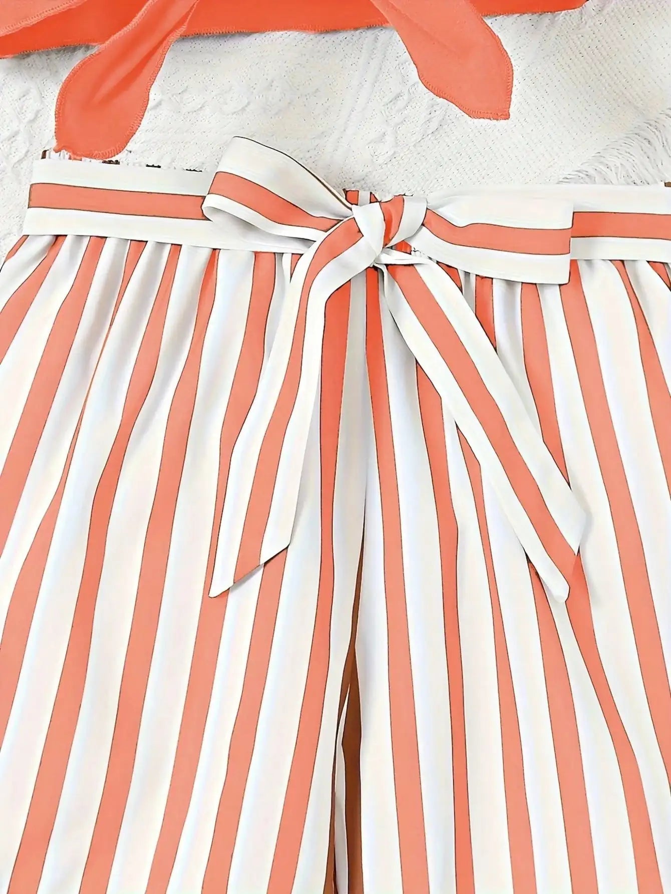 Ensemble 2 pièces décontracté pour femme : T-shirt à manches courtes imprimé cœur et short imprimé rayé, avec ceinture rayée assortie (vêtements pour enfants) MAEJORKEN