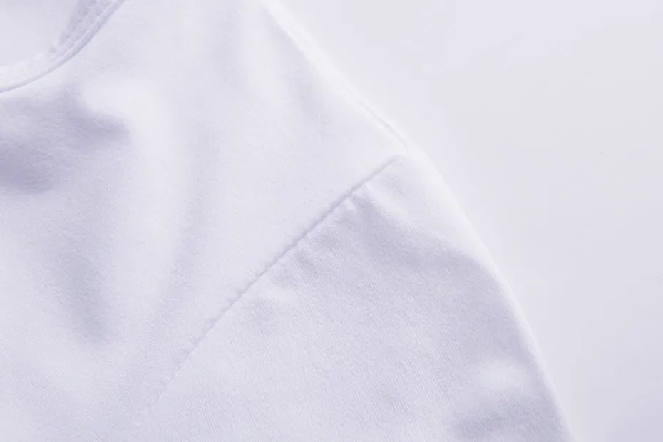 T-shirt graphique tendance pour femme, motif cœur et plumes, vêtement décontracté à manches courtes pour l'été MAEJORKEN