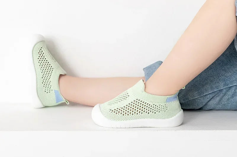 Printemps été enfant en bas âge chaussures respirant tricoté enfants baskets garçons sans lacet chaussures de Tennis filles doux antidérapant école chaussures décontractées MAEJORKEN