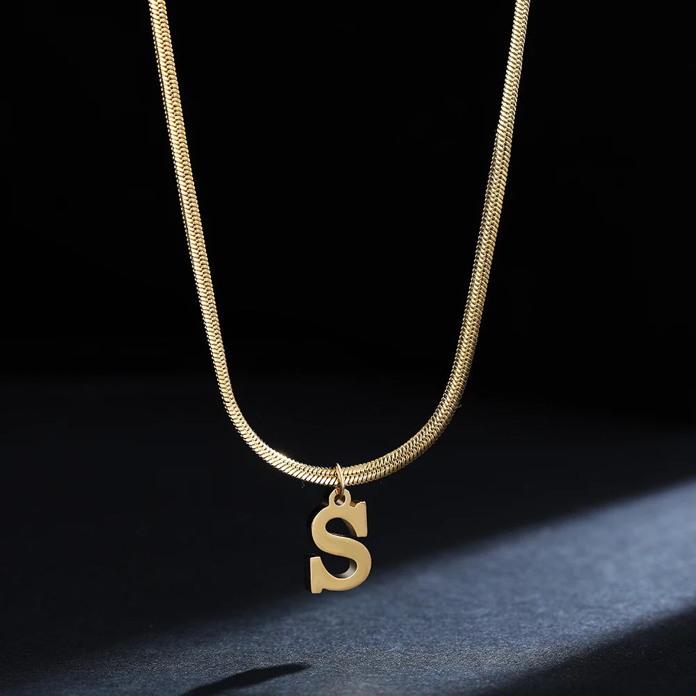 Pendentif  alphabet plaqué or inoxydable