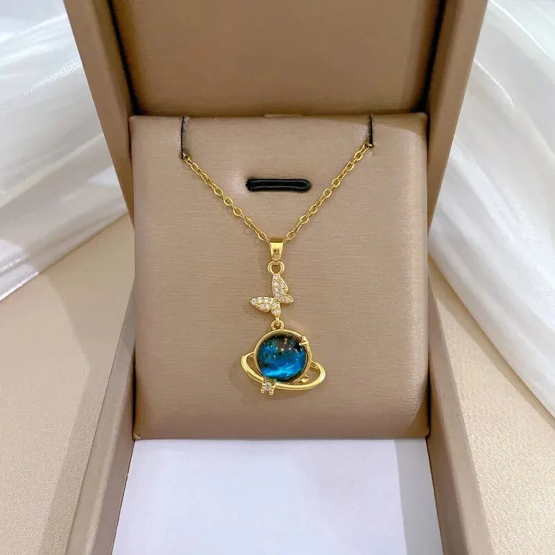 Collier de la série Star Series en acier au titane pour femme, pendentif planète lune et astronome, colliers de la présidence, cadeaux de bijoux, document doré, luxe abordable MAEJORKEN