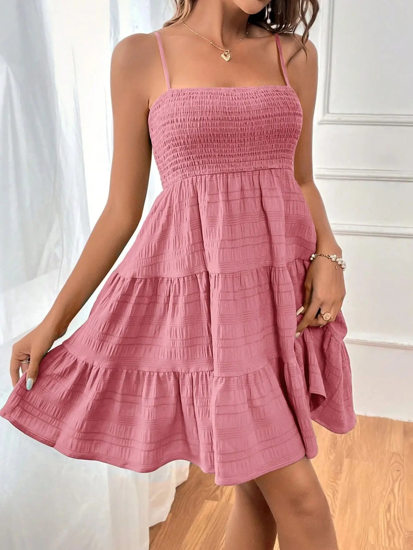 Mode femme Spaghetti sangle smocké Bustier Mini robe bleu à volants à plusieurs niveaux robe trapèze été décontracté vacances vêtements de plage du S au 2XL MAEJORKEN