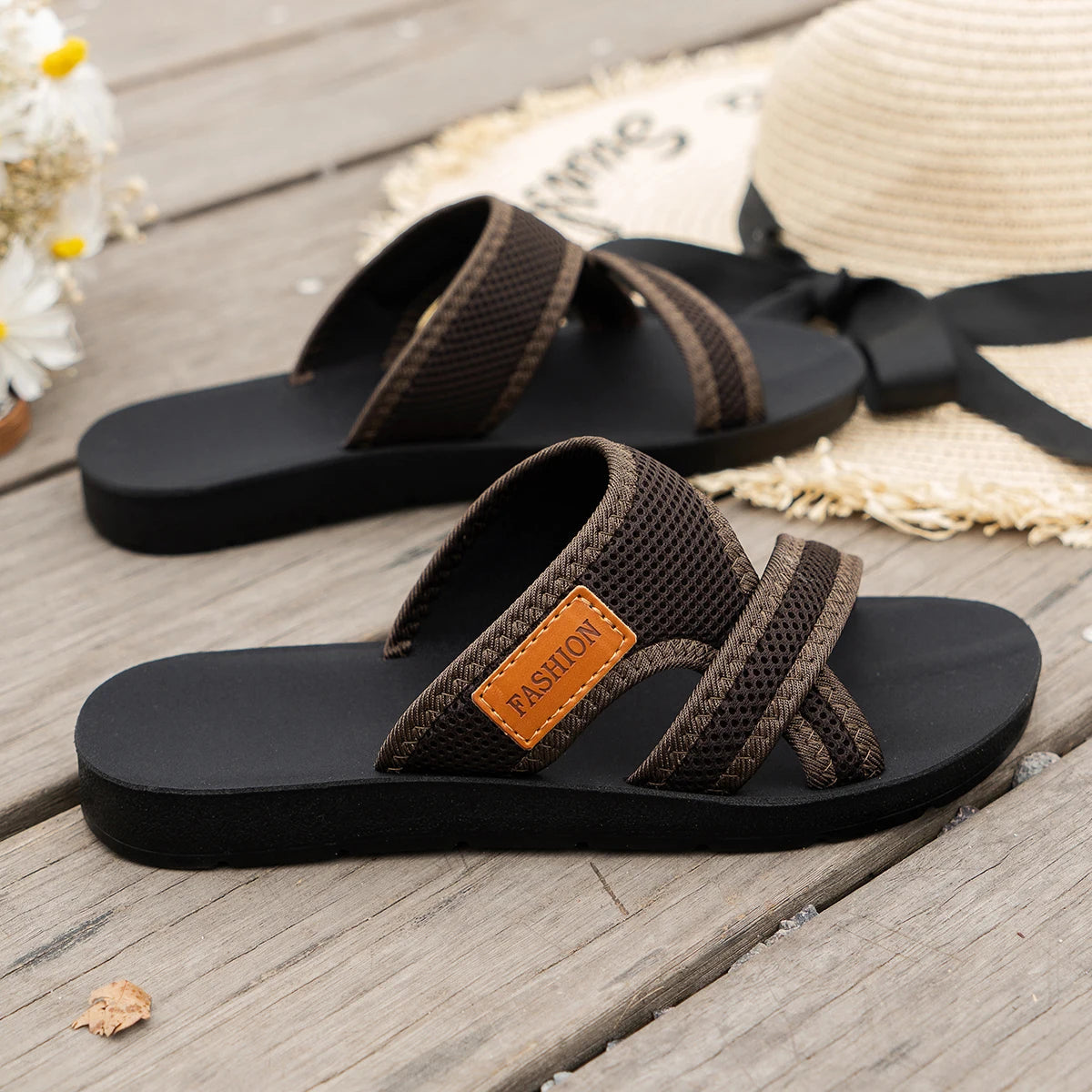 Sandales pour femmes de style sportif, à la mode et polyvalentes, en tissu maillé, respirantes, confortables, respectueuses de la peau, adaptées à un usage intérieur et extérieur, sandales plates MAEJORKEN