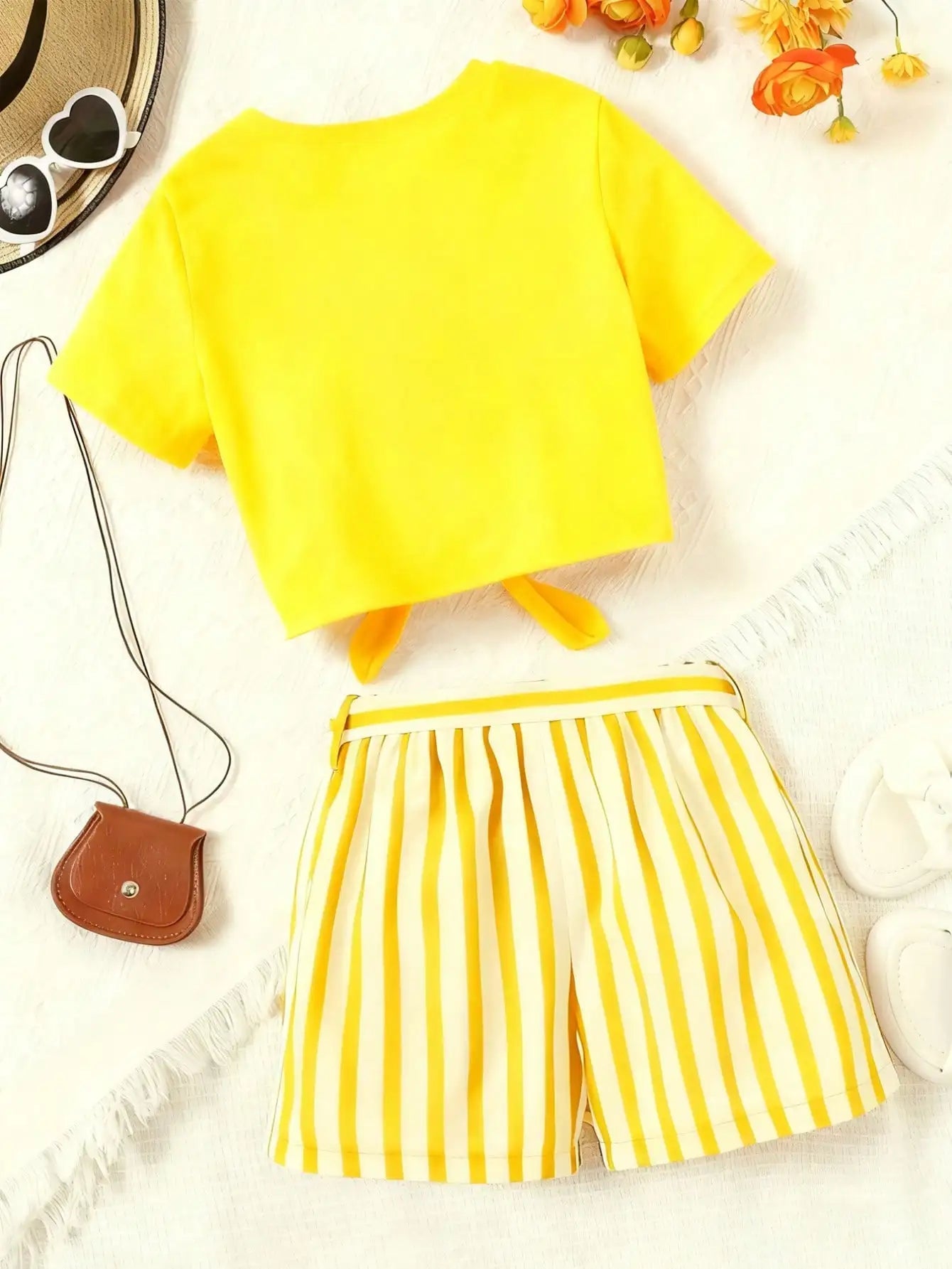 Ensemble 2 pièces décontracté pour femme : T-shirt à manches courtes imprimé cœur et short imprimé rayé, avec ceinture rayée assortie (vêtements pour enfants) MAEJORKEN