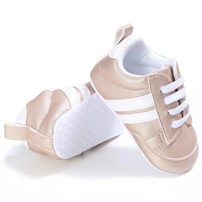Enfant en bas âge bébé fille chaussures 0 à 3 6 9 12 18 24 mois décontracté mignon or blanc bébé garçon chaussures premiers marcheurs doux berceau chaussures Infantil MAEJORKEN