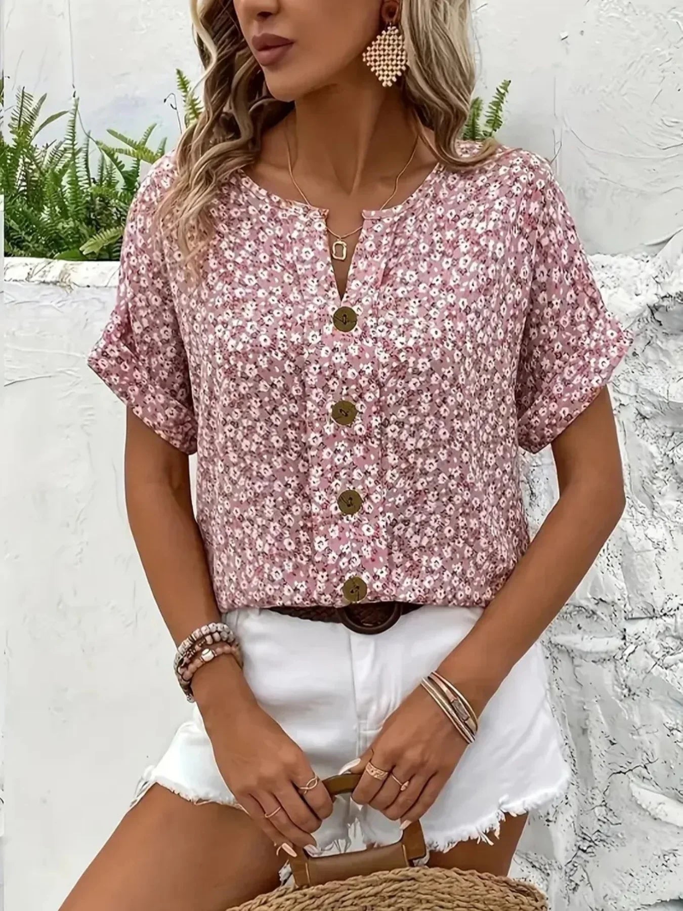Chemises pour femmes grande taille 2025 printemps été nouvelle mode décontractée impression florale col en v manches courtes Blouses Style coréen vêtements MAEJORKEN