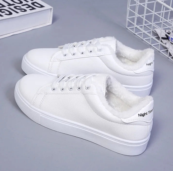 Chaussures De course blanches respirantes à lacets pour femmes, baskets décontractées à fleurs brodées, mode printemps-automne 2023 MAEJORKEN