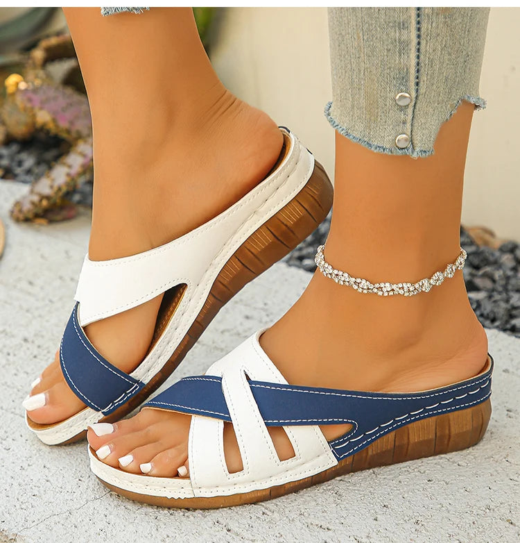 Sandales pour femmes nouvelles sandales à talons compensés chaussures d'été femme mélange couleur pantoufles d'été Sandalias Mujer chaussures à talons de luxe MAEJORKEN