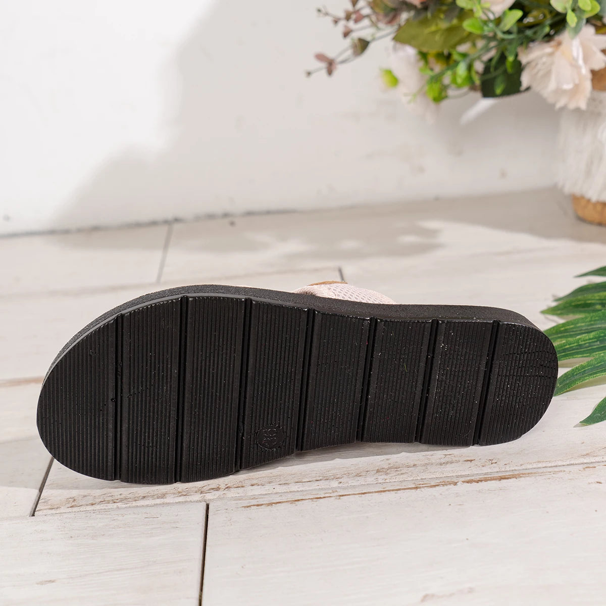 Sandales pour femmes de style sportif, à la mode et polyvalentes, en tissu maillé, respirantes, confortables, respectueuses de la peau, adaptées à un usage intérieur et extérieur, sandales plates MAEJORKEN
