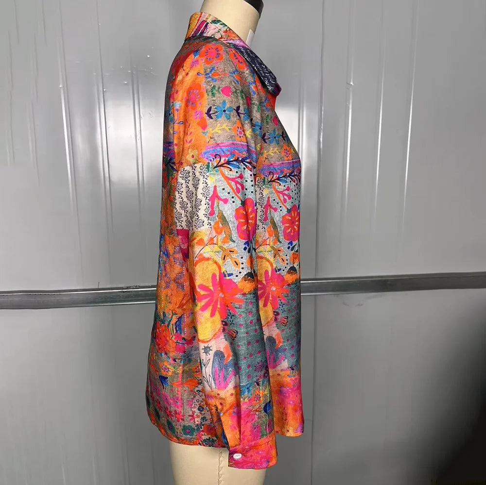 Cette chemise à manches longues de style bohème rétro avec motifs floraux colorés est tendance, polyvalente et accrocheuse. MAEJORKEN