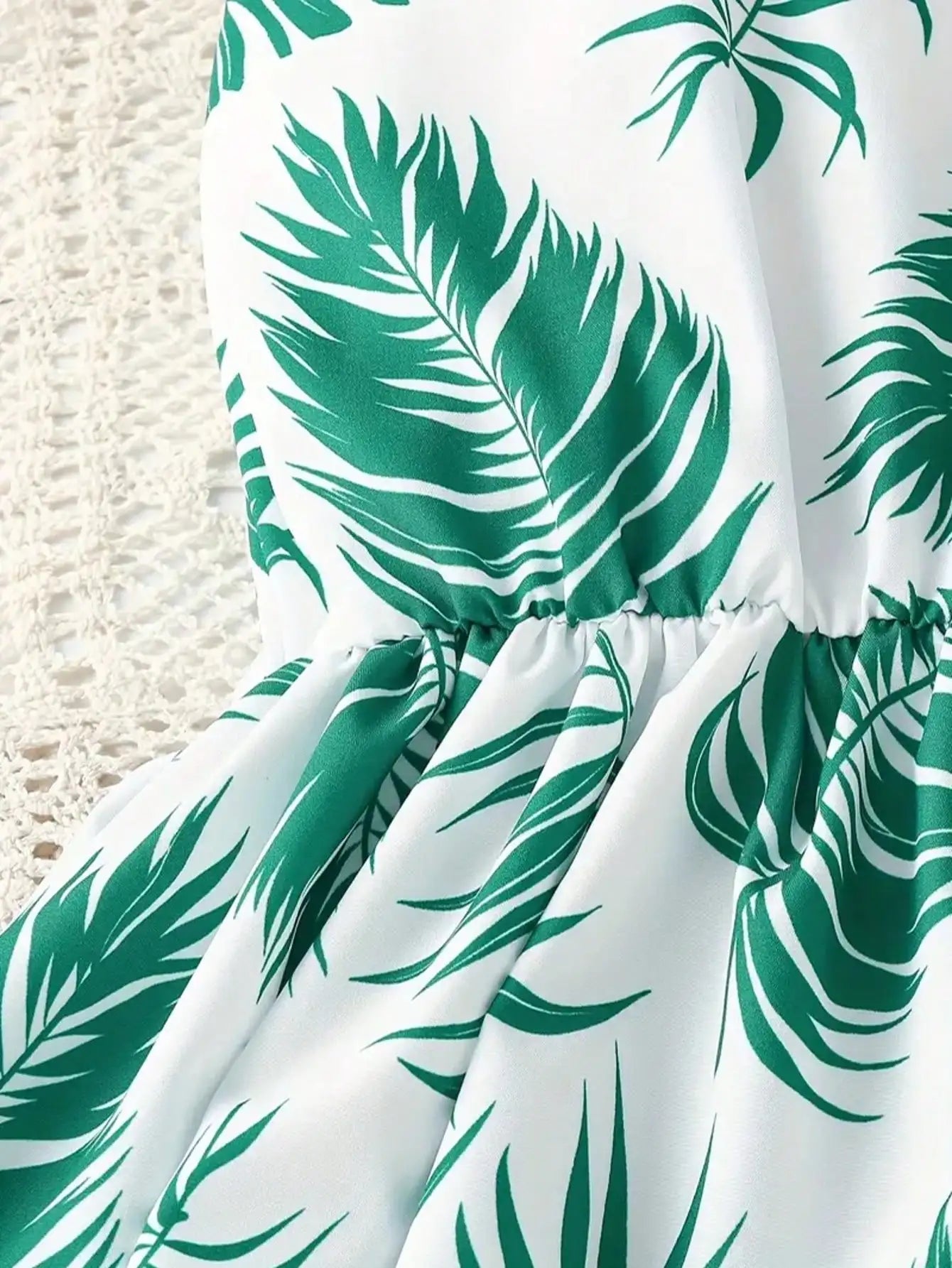 Combinaison d'été sans manches à imprimé feuilles pour fille - mélange de polyester extensible décontracté, design épaules dénudées, longueur genou, jupe de plage MAEJORKEN