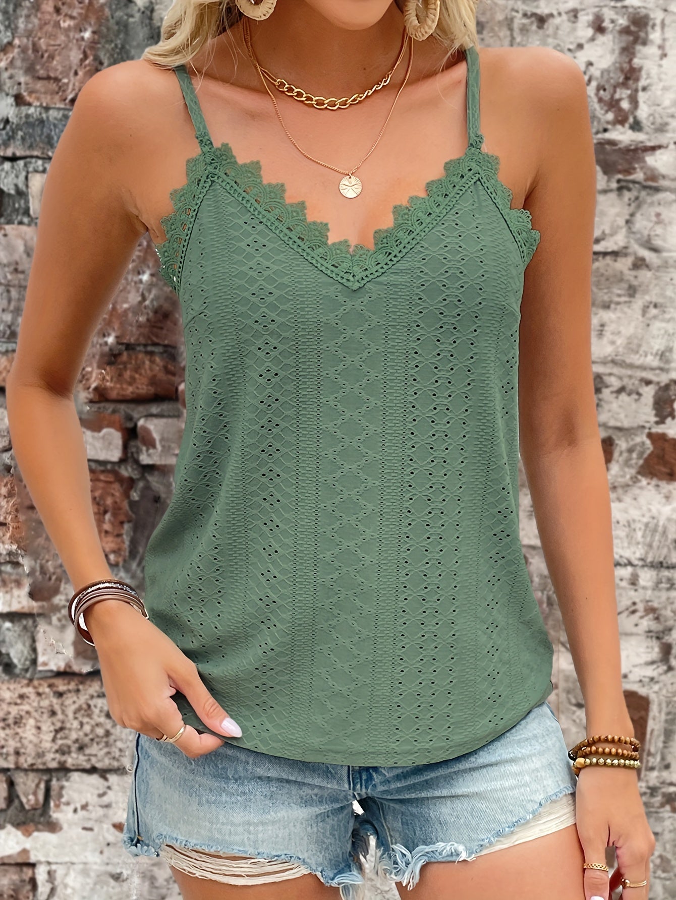 Haut en dentelle contrastée à œillets du S au 2XL