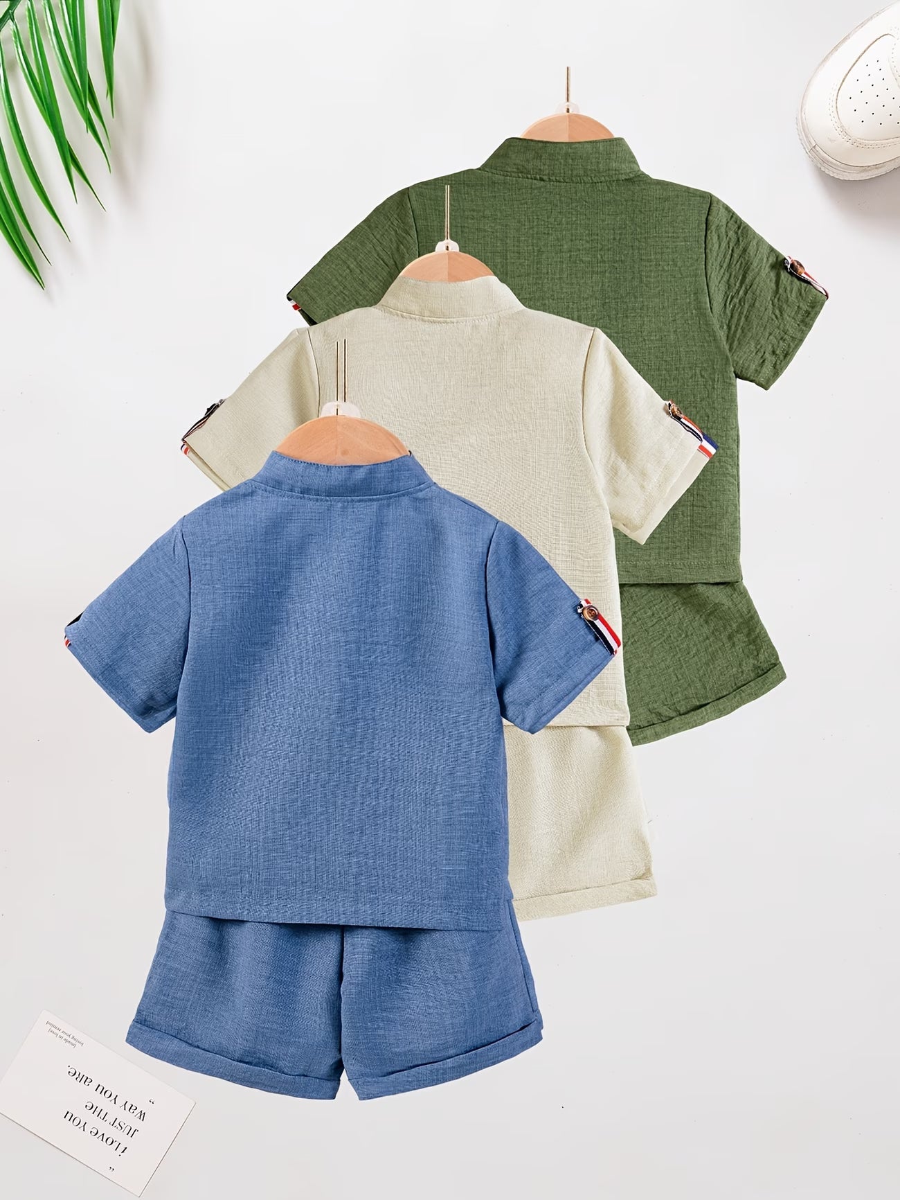 Nouveau ensemble d'été 6 pièces pour garçons, comprenant une chemise à col montant boutonnée avec poche et un short à poches avec patchwork de rubans sur les manches, facile et décontracté du 9 mois au 4 ans MAEJORKEN